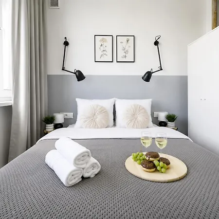 Lumina I 2-room With Balcony I Ac I Near Palace Of Culture And Science *